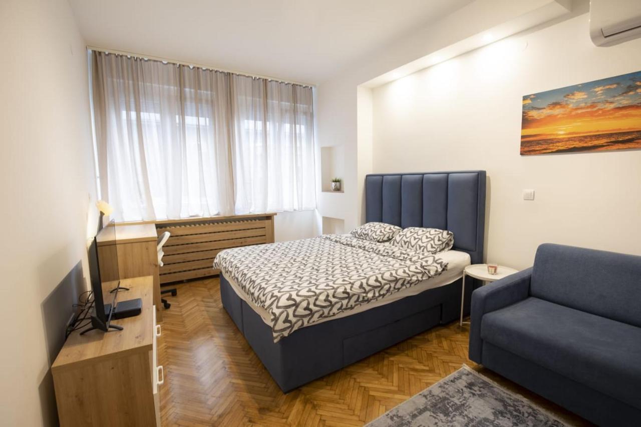 Belgrade Apartment Bulevar ภายนอก รูปภาพ
